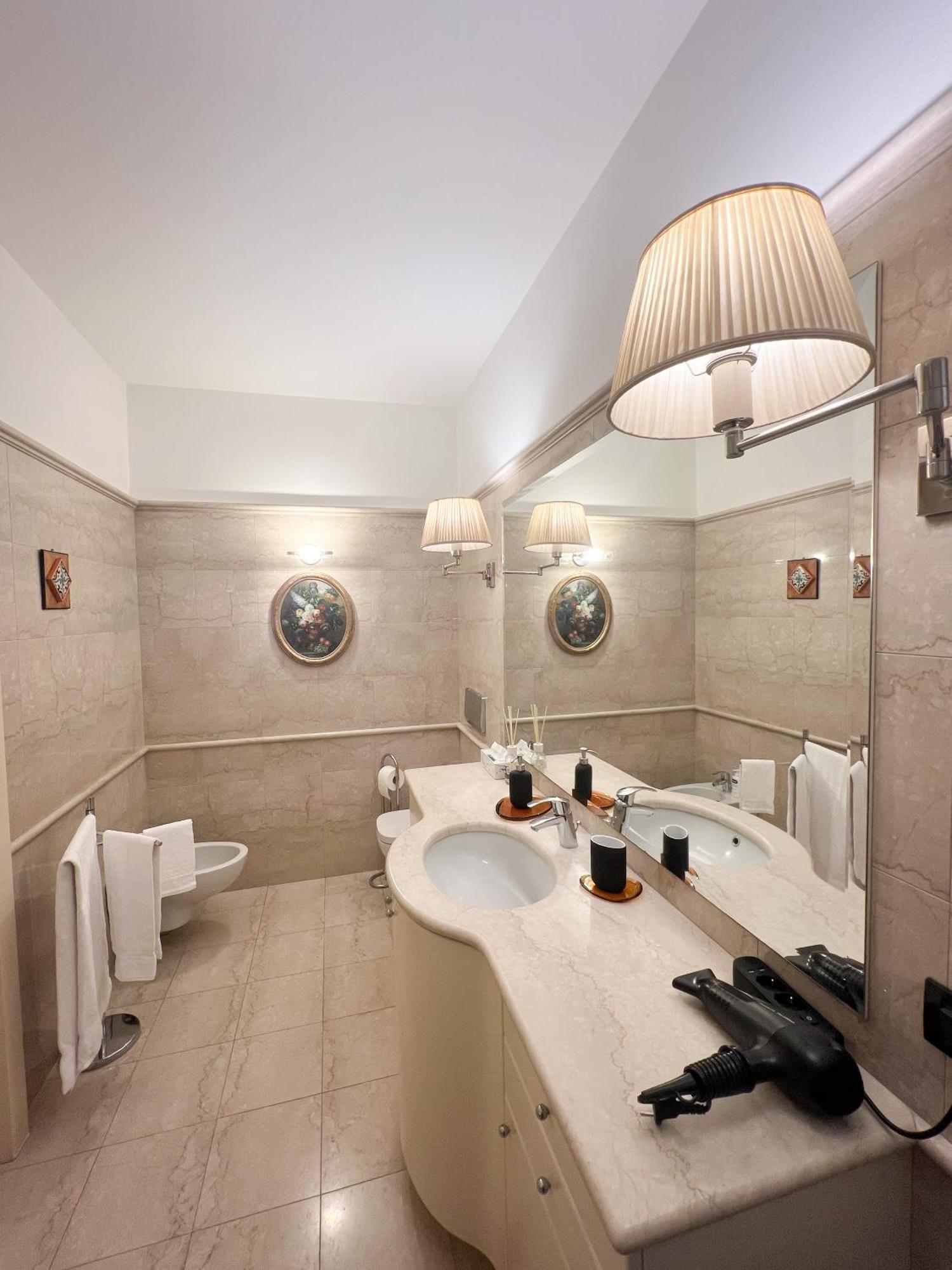 Suite51 Milan Luaran gambar